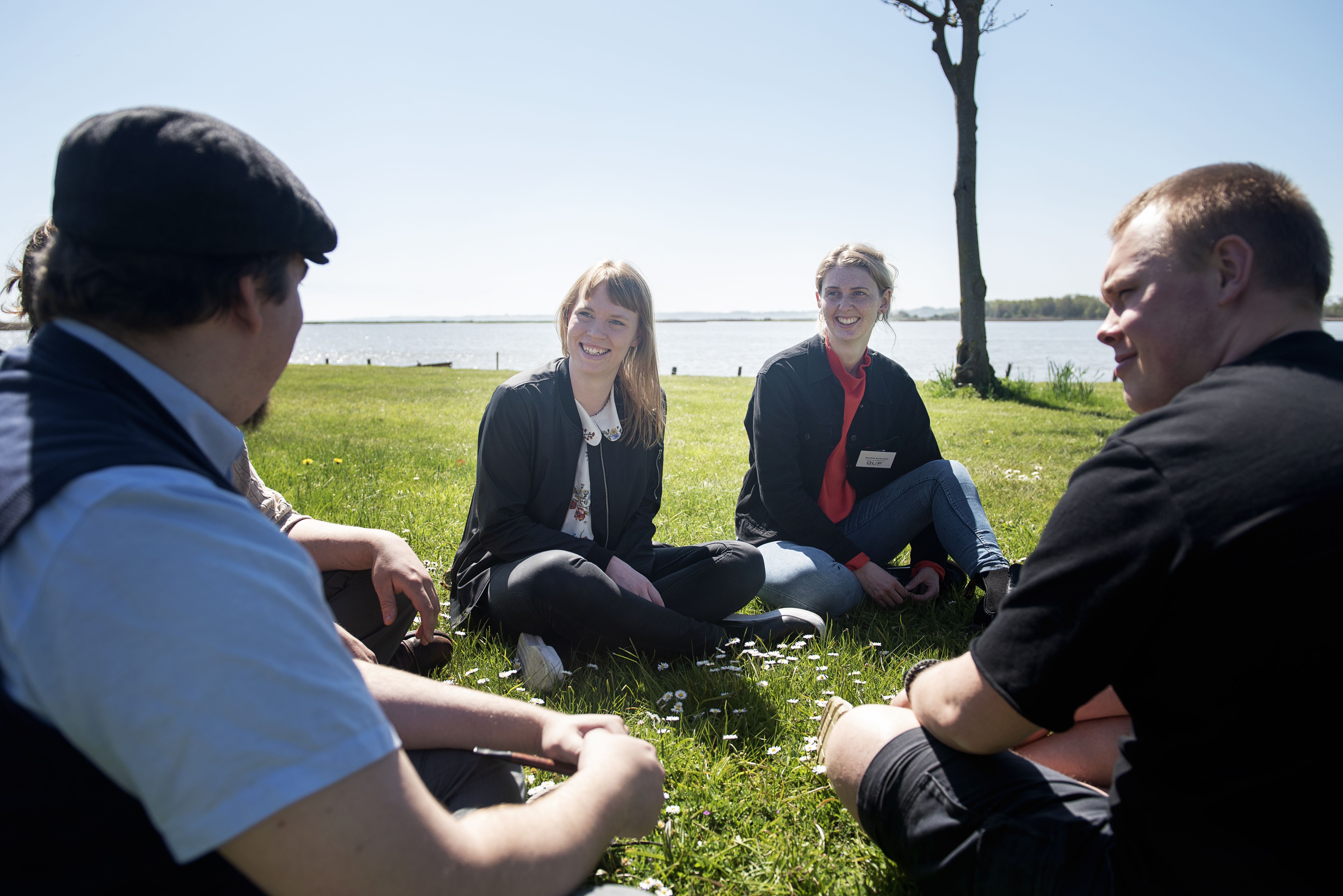 Temamøde: Hvordan får vi unge med tilbage i fællesskaberne?