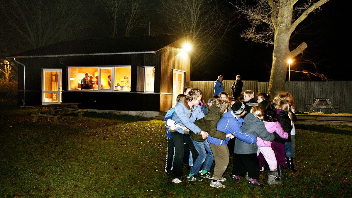 Ny analyse: Kommuner nedprioriterer folkeoplysningen