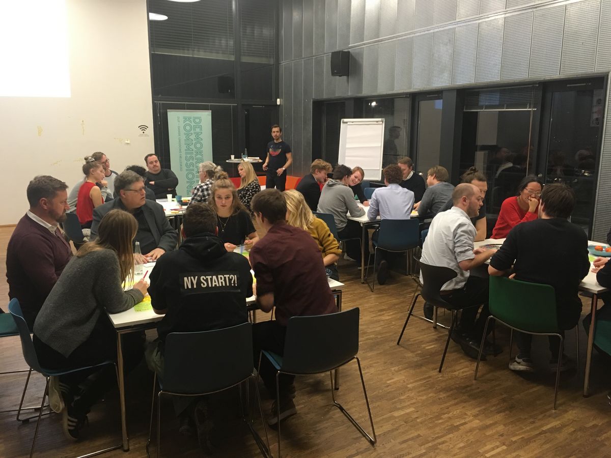 Lokale græsrødder hjælper Demokratikommission med gode ideer