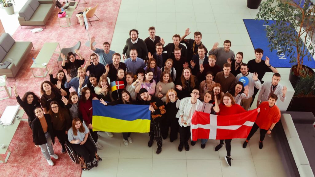 Gruppebillede fra det tværpolitiske netværk.